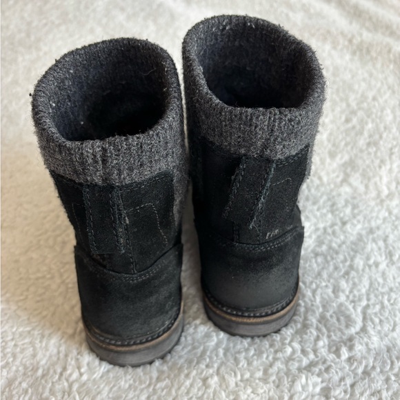 Women's L.L. Bean East Point Suede Chelsea Boot - Picture 5 of 8